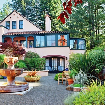 Applewood Inn