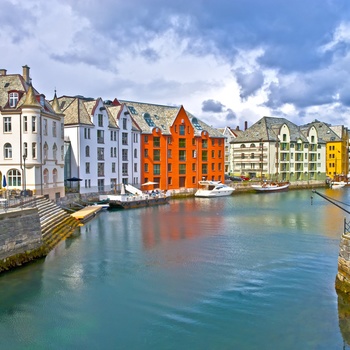 Ålesund på en sommerdag, Norge