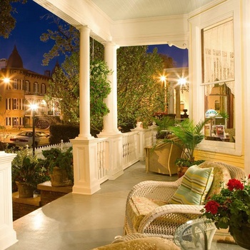 Azalea Inn and Gardens