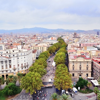 Udsigt til Las Ramblas i Barcelona, Spanien