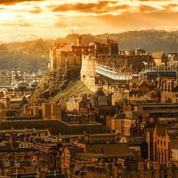 Edinburgh Castle ved solnedgang