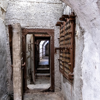 Cold War Tunnel - Koldkrigstunnelen i Gjirokastër - Albanien