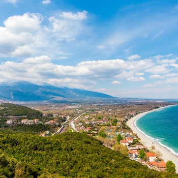 Kysten ved Platamon i retning af det mægtige Olympus-bjerg