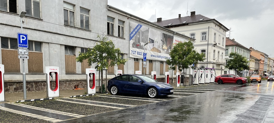 Teslalader på rejse i Europa