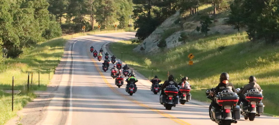 På motorcykel i USA - MC ture med dansk guide - kolonnekørsel på highway