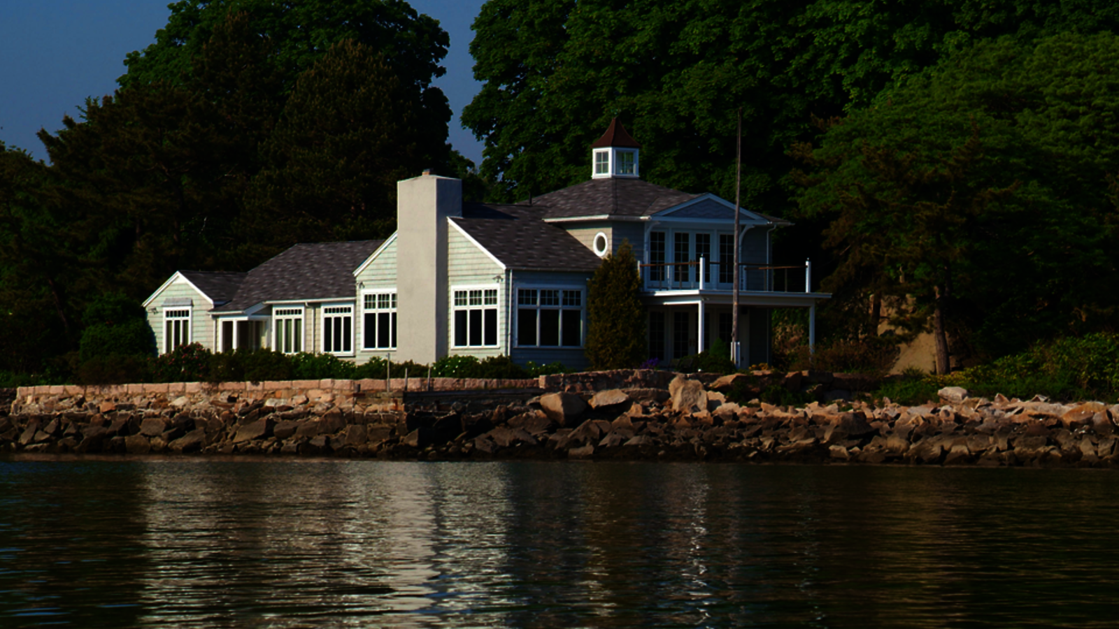 Distinguished Inn Trimble Islands