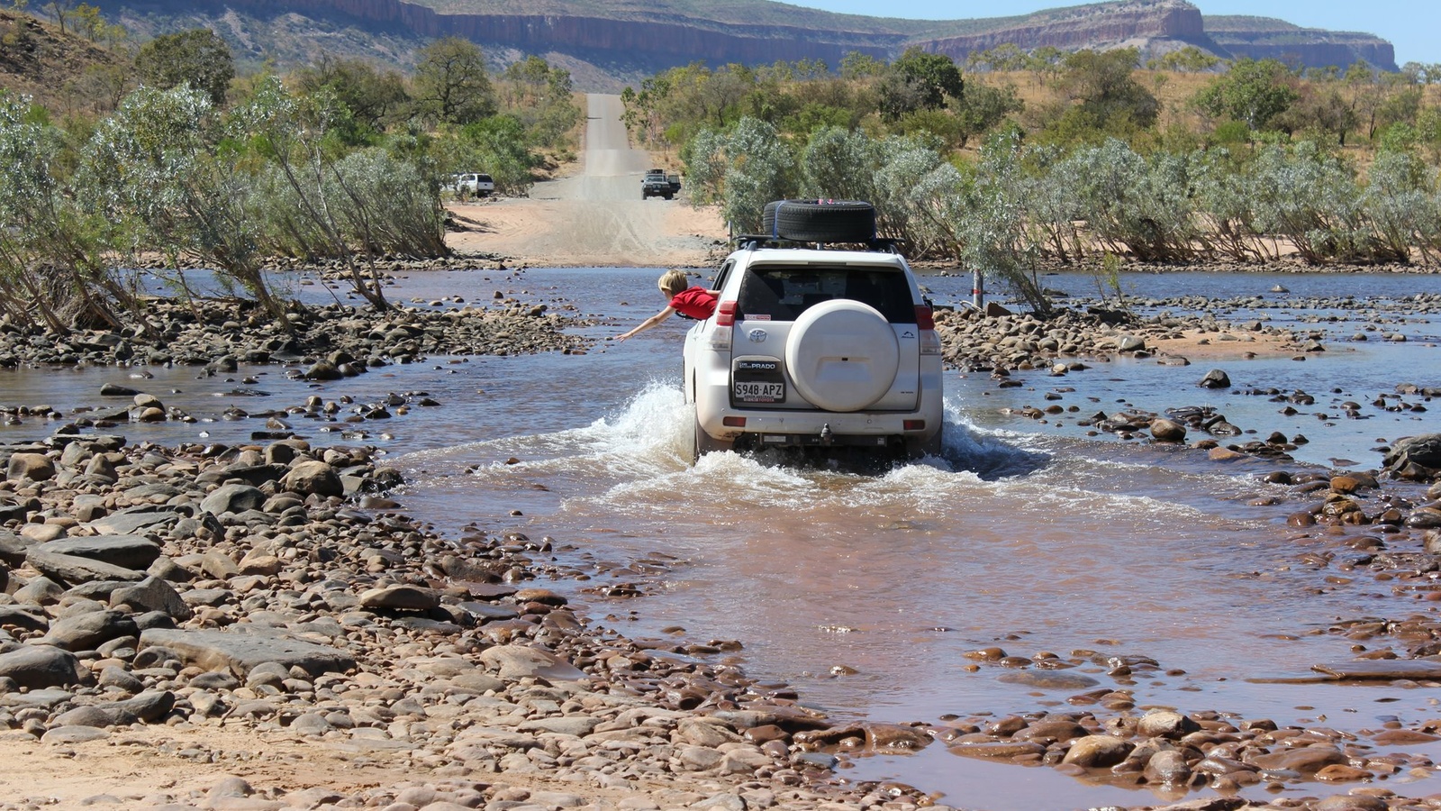 TheGippRiverRoad.jpg TheGippRiverRoad.jpg