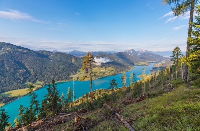 Udsigt til søen Weissensee i Kärnten, Østrig