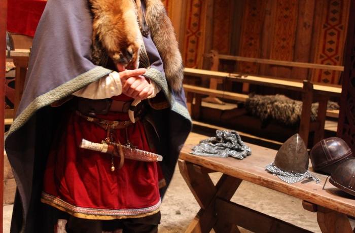 Viking ved Lofotr Viking Museum Foto Roger Johansen Nordnorge.com