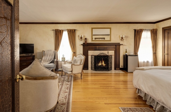 A' Tuscan Estate, Room