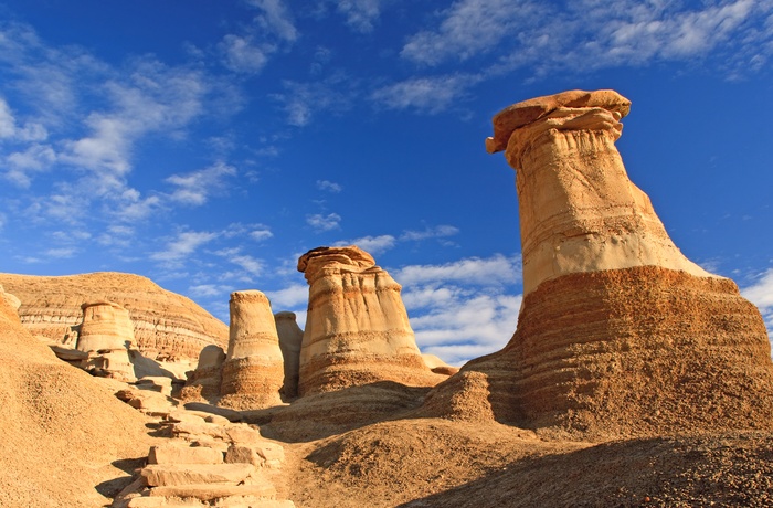 Hoodos - klippespir nær byen Drumheller i Alberta Badlands - Canada