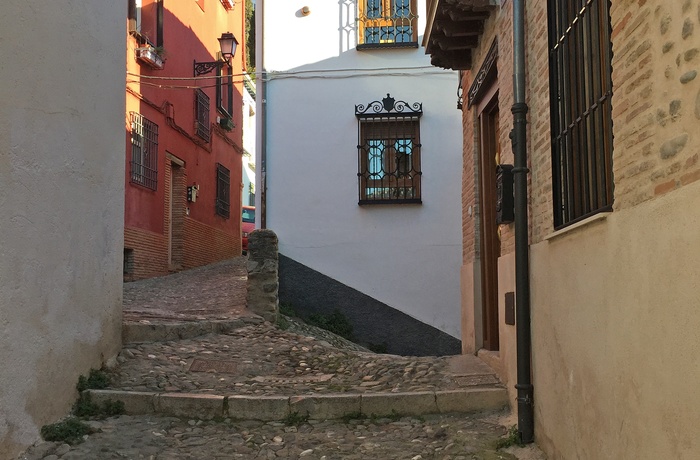 Gade i Granadas bydel, Albaicin - Andalusien