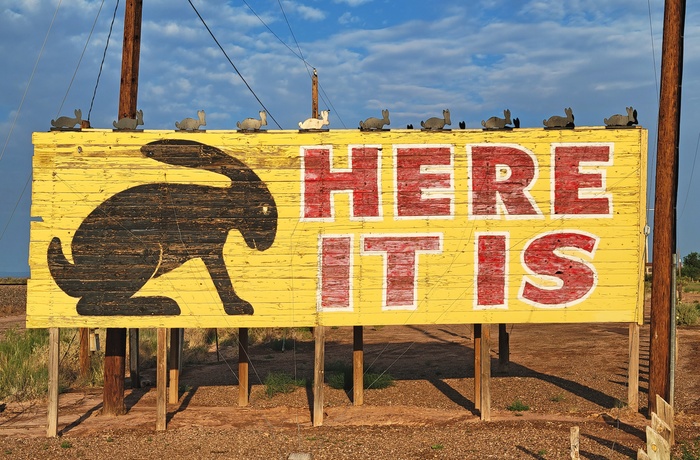 Jack Rabbit Trading Post - ikonisk skilt på Route 66 i Arizona