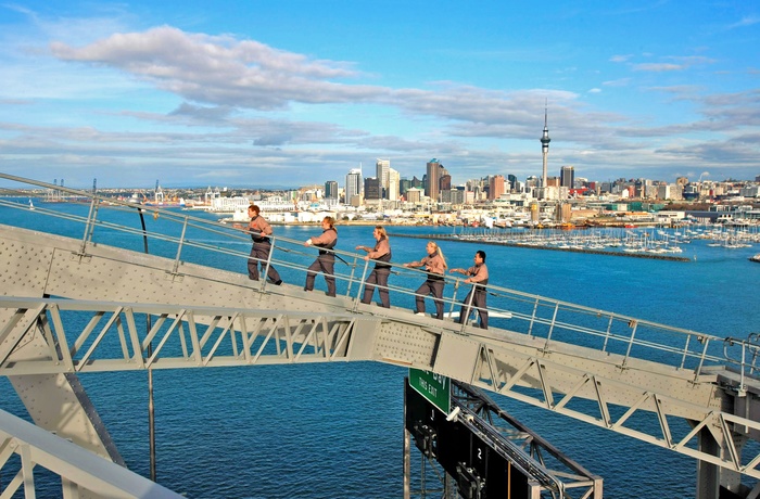 Bridge Walk på Auckland Harbour Bridge, New Zealand