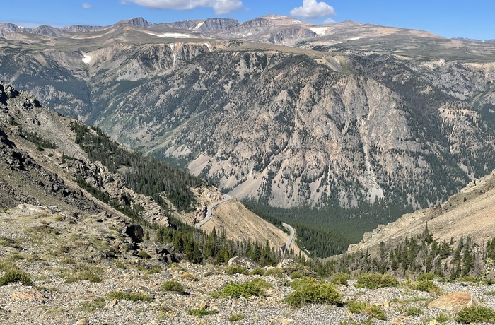 Dramatiske scenerier langs Beartooth Highway i Montana og Wyoming