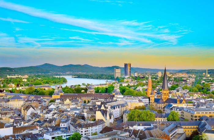 Bonn med udsigt til  Siebengebirge
