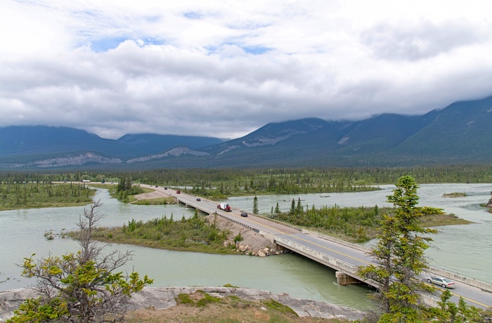 Yellowhead Highway over Athabasca River - Alberta