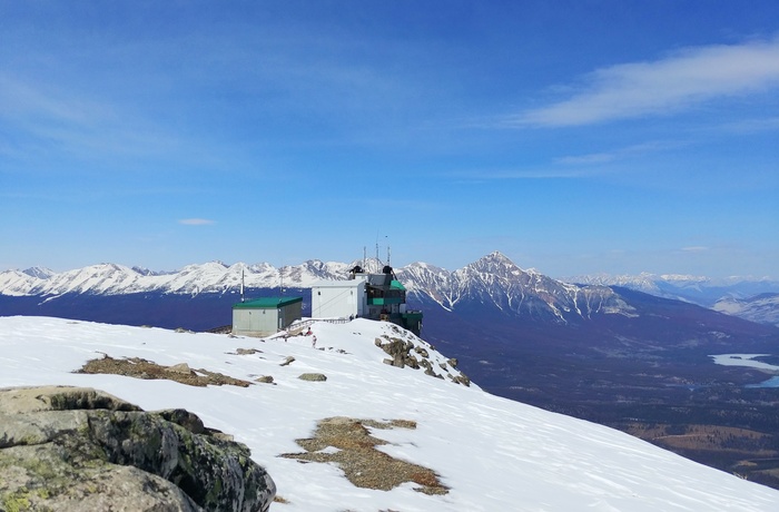 Bjergstation hvor Jasper Sky Tram stopper, Alberta i Canada