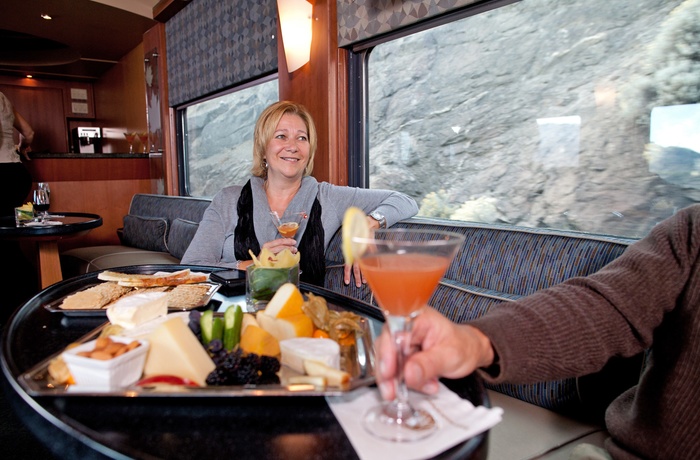 Rocky Mountaineer - lounge på toget , Canada