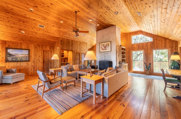 Lodge on Little St. Simons Island - Cedar House Livingroom, Georgia