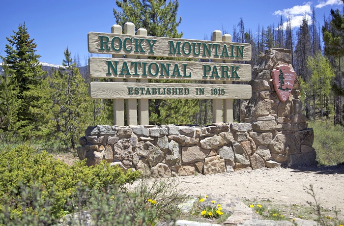 Skilt til Rocky Mountain National Park, Colorado i USA
