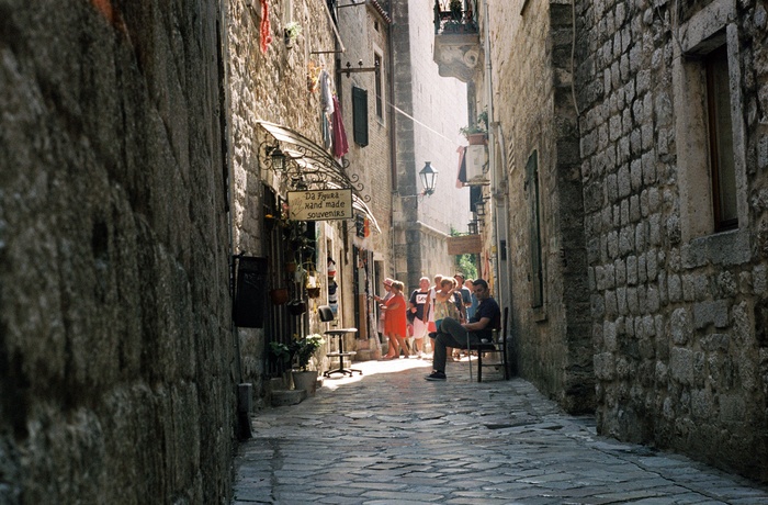 Den gamle bydel i Kotor, Montenegro - Foto: Gleb Rurenko, Unsplash