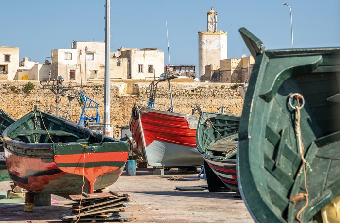 Små fiskebåde i havnen i El Jadida - Marokko