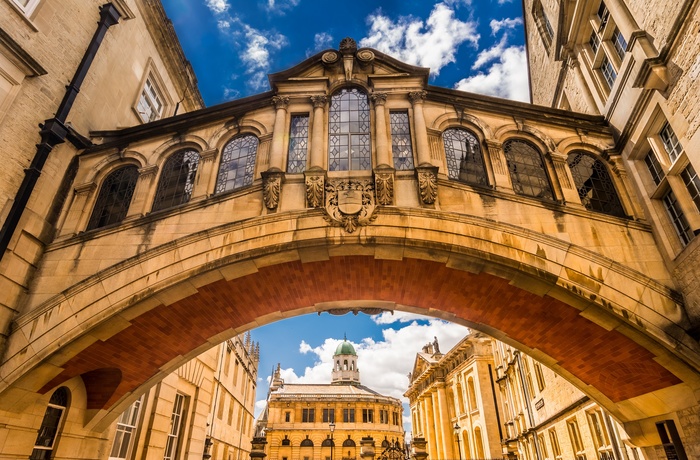 England, Oxford - Hertford Bridge (også kendt som Sukkenes bro) der forbinder to dele af Hertford College over New College Lane