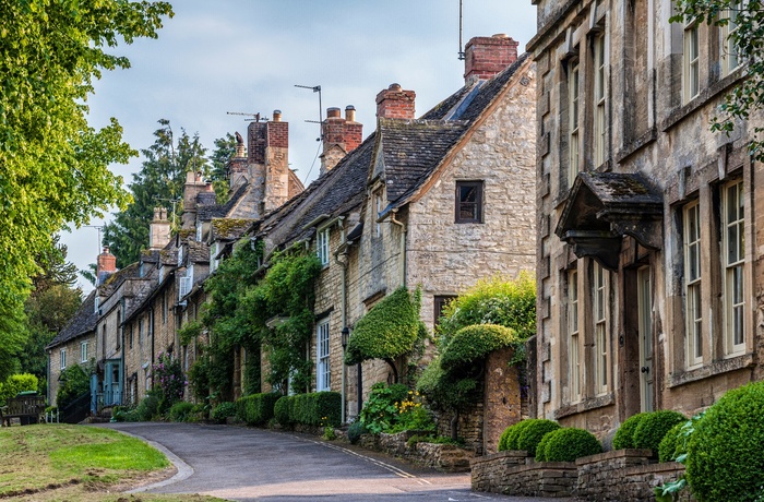 England, Oxfordshire. Burford - smukke huse på The Hill