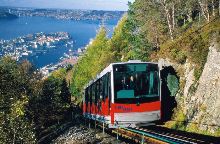 Fløibanen funicular Bergen - Foto Pål Hoff VisitBergen