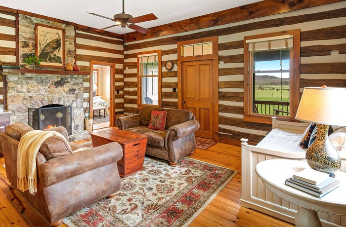 Fort Lewis Lodge, John-Lewis-Cabin