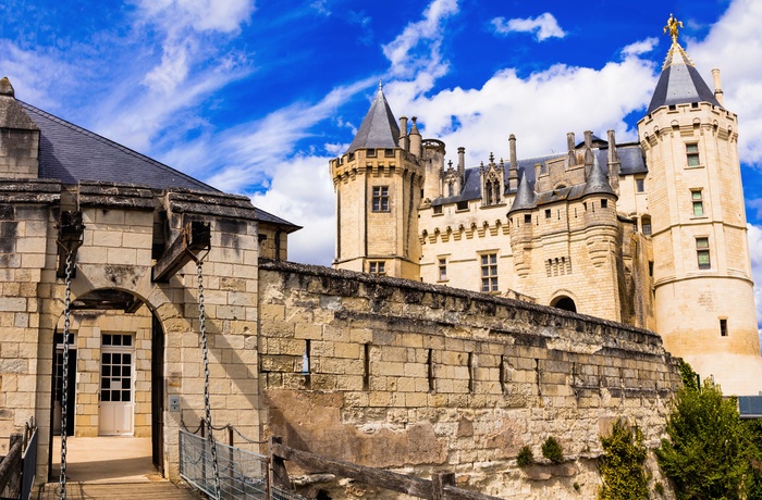 Saumur Slot på en solskinsdag, Loiredalen i det nordvestlige Frankrig