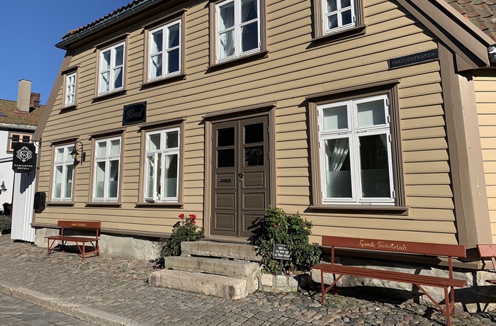 Gamlebyen Hotel facade - Frederikstad i Norge