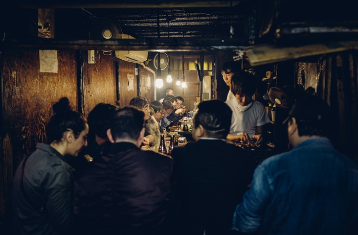 Loklale på bar i distriktet Golden Gai Shinjuku i Tokyo - Foto: Nate Kadlac Unsplash