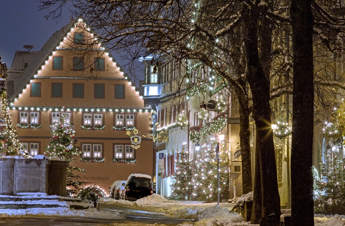 Herrngasse Herrnbrunnen i Rothenburg ob der Tauber, Sydtyskland - © Rothenburg Tourismus Service, W.Pfitzinger