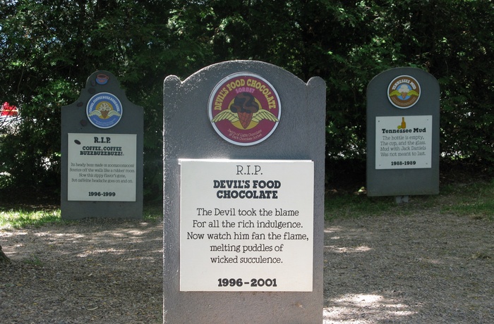 Ben & Jerry's flavor graveyard - gravstene for udgåede smagsvarianter