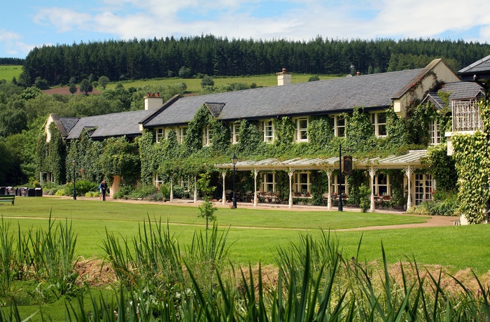 Irland, County Wicklow - BrookLodge and Macreddin Village Hotel smukt placeret i grønne omgivelser (Foto - Courtesy BrookLodge and Macreddin Village Hotel)