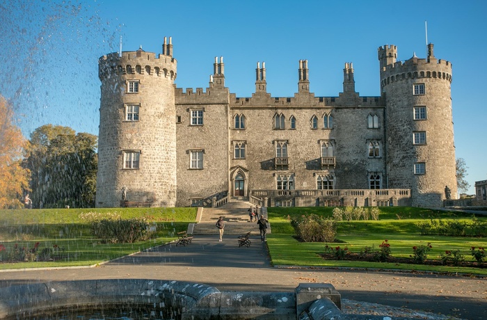 Irland, Kilkenny - Kilkenny Castle i smukt solskin (Foto - Courtesy Allen Kiely)