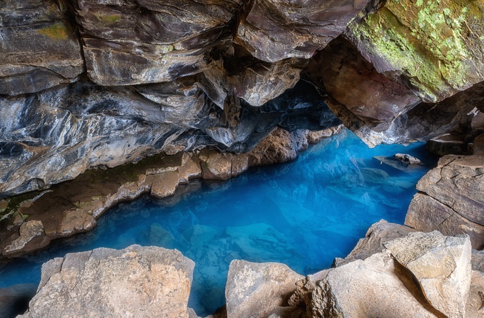 Grjótagjá grotten i Island