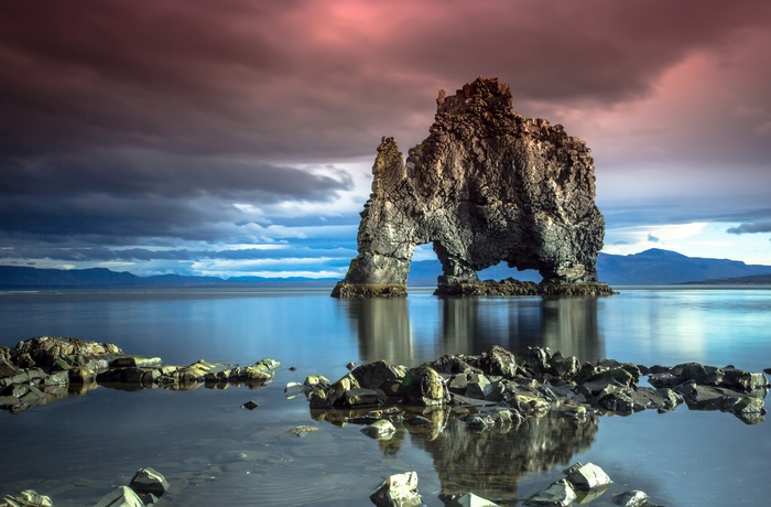 Hvitserkur klippen, Island