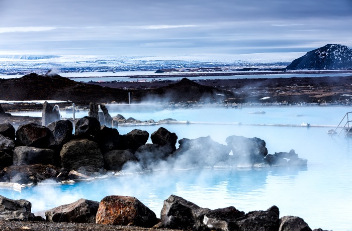 Myvatn Nature Baths varme kilder i klippelandskab, Island