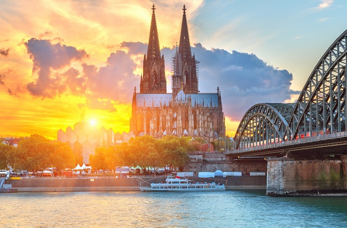 Domkirken i Köln ved solnedgang, Tyskland