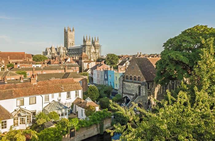 Udsigt ud over byen Canterbury i Kent, England