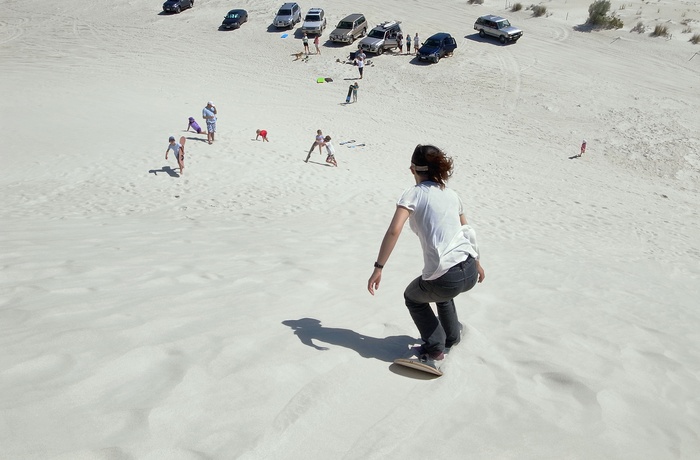 Sandboarding i Lancelin Sand Dunes - Western Australia