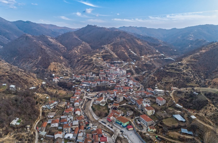 Landsbyen Miki i Pomakochoria regionen - Grækenland
