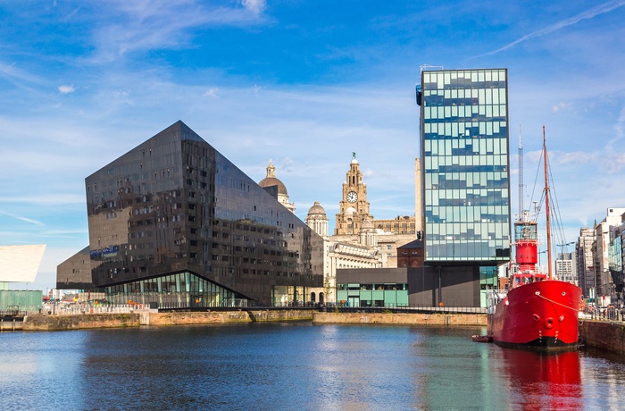 Havnefronten Albert Dock i Liverpool, England