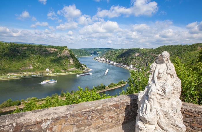 Loreley / Lorelei med udsigt til floden Rhinen, Tyskland