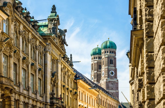 Frauenkirche med 2 tårne i München, Sydtyskland