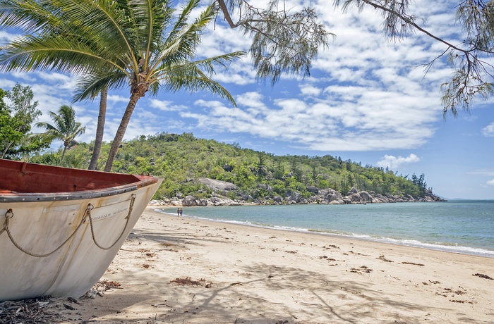 En af 23 strande på Magnetic Island