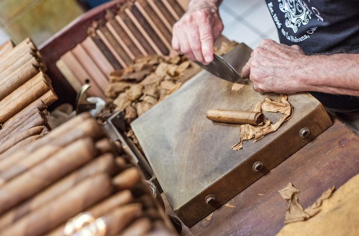 Cigarfremstilling i Little Havana i Miami, Florida i USA